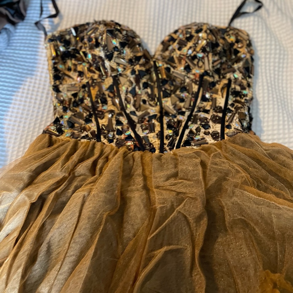 Tony Bowls prom dress perfect condition